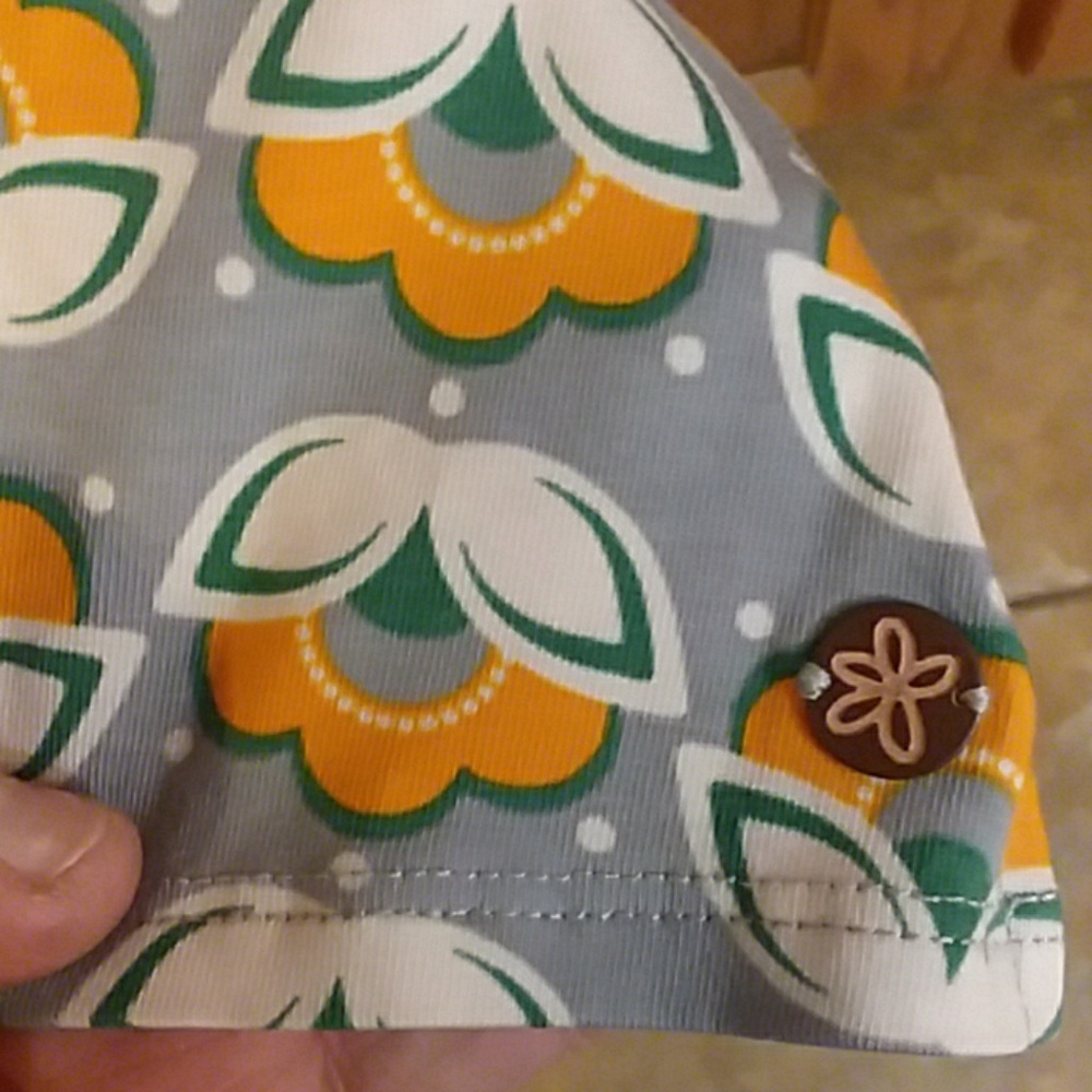 Girls top - Picture 3 of 5